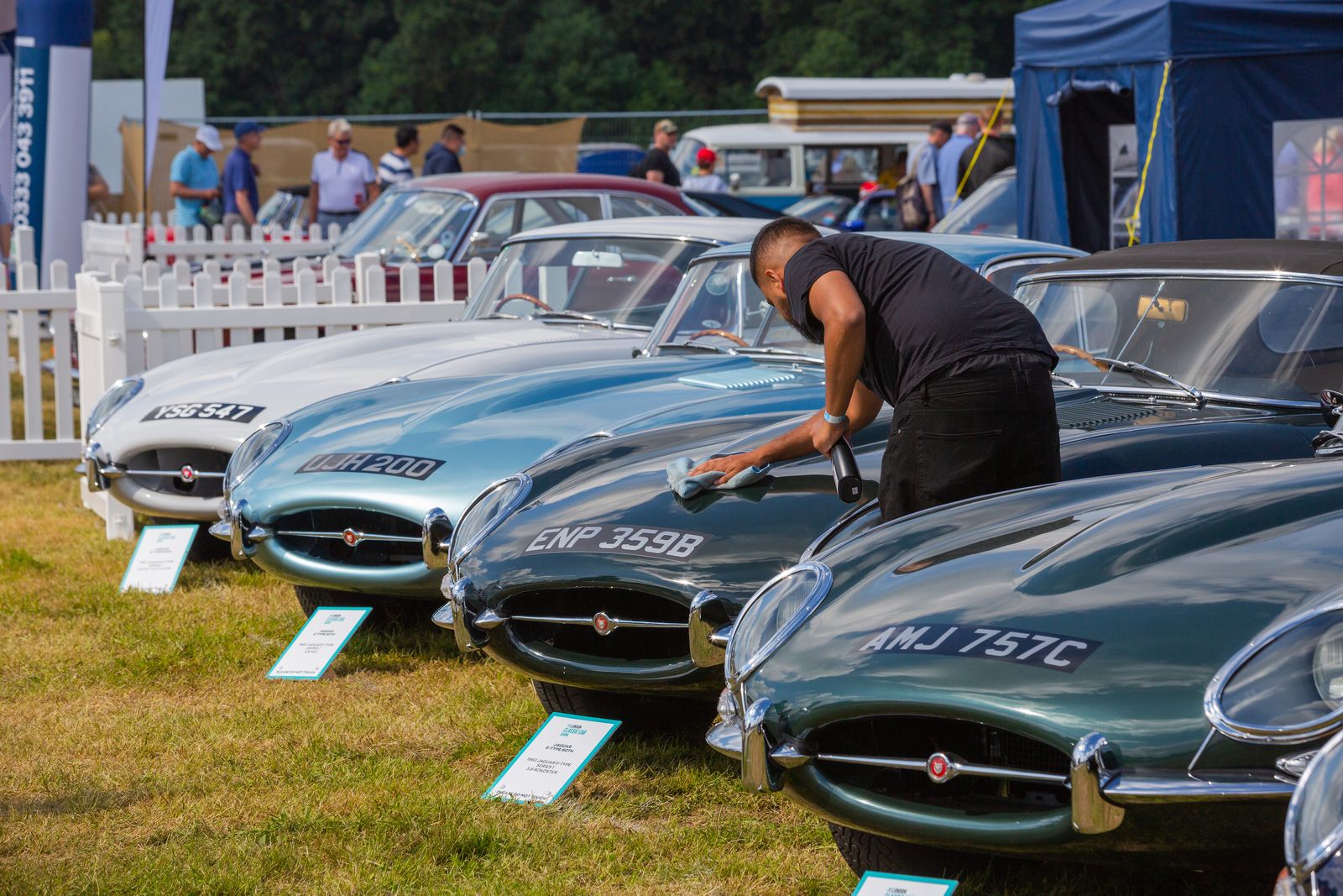 THE LONDON CLASSIC CAR SHOW REIGNITES PASSIONS WITH NEAR CAPACITY ATTENDANCE