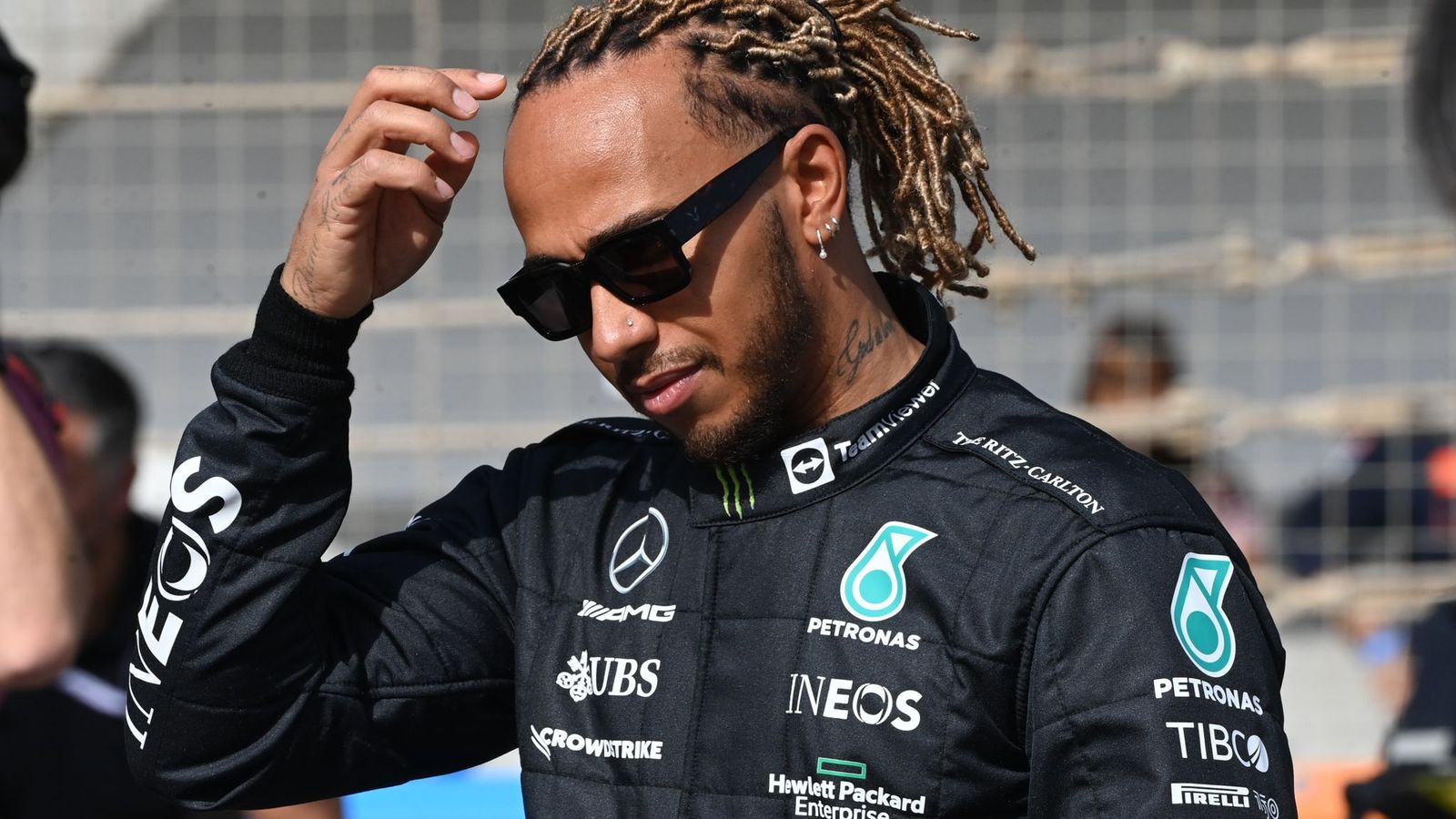 F1 legend rips into Lewis Hamilton calling him to retire