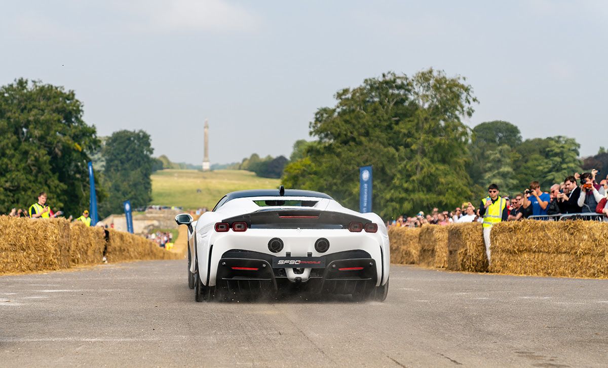 Limited Salon Privé Classic & Supercar tickets available on the gate!