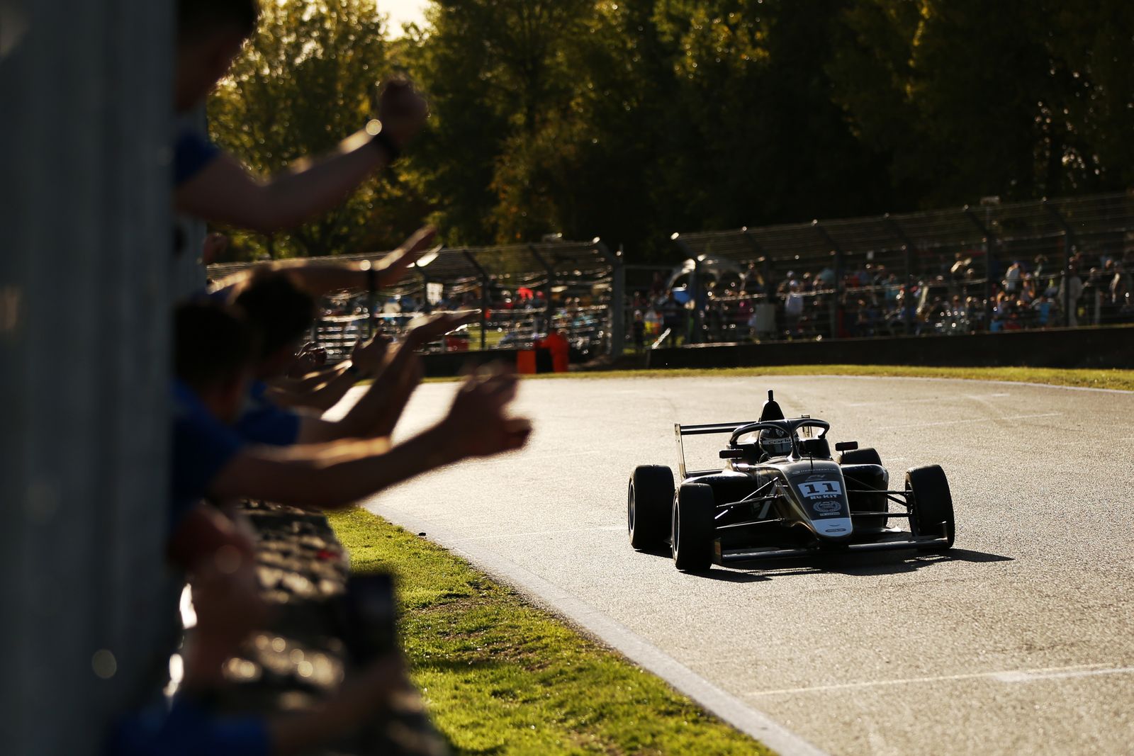 Louis Sharp signs off with double podium at Brands Hatch..