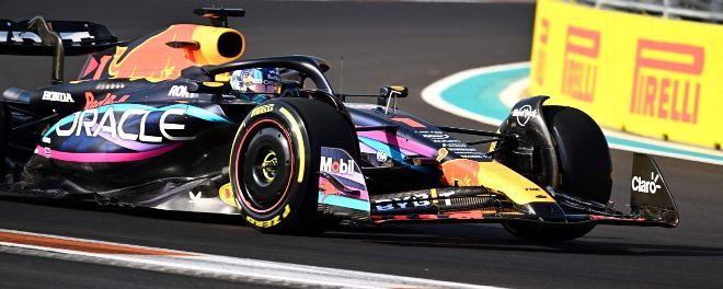 Verstappen Takes Quickest Friday Practice in Miami