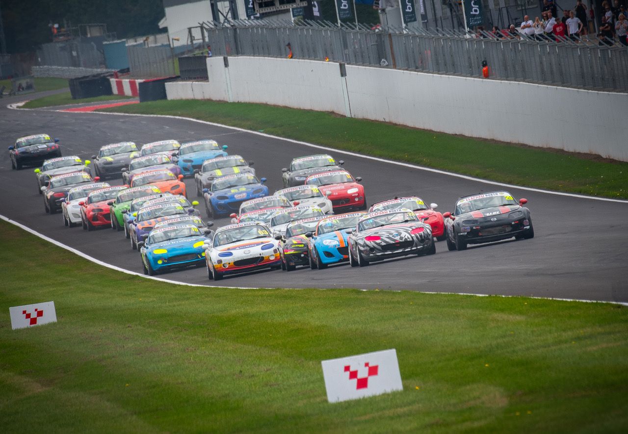 Excitement Unleashed at BRSCC/Mazda MX5 Event!