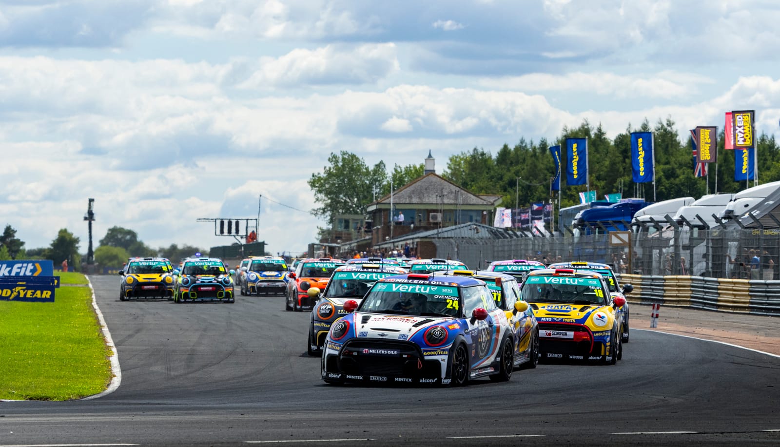 Weekend Drama at Croft Delivers Thrills and Surprises in Mini Challenge