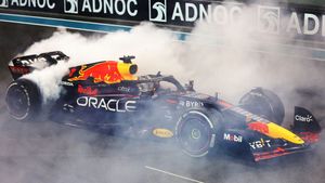 Verstappen Takes 15th Seasonal Win in Abu Dhabi