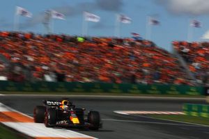 Verstappen Takes Dutch Pole in Last Minute Effort