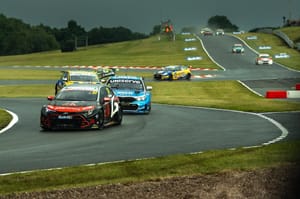 Showers & Showdowns: Oulton Park BTCC