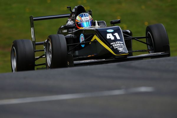 ELITE MOTORSPORT’S WALKER EXTENDS GB4 DRIVER’S SERIES LEAD