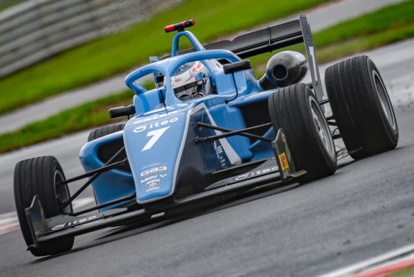 Exciting Final at Donington Park for MSV BRDC GB Singleseater Championship